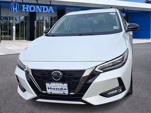 Used 2023 Nissan Sentra SR w/ SR Premium Package image 3