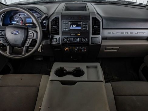 Used 2018 Ford F250 XL w/ STX Appearance Package AWD/4WD image 13