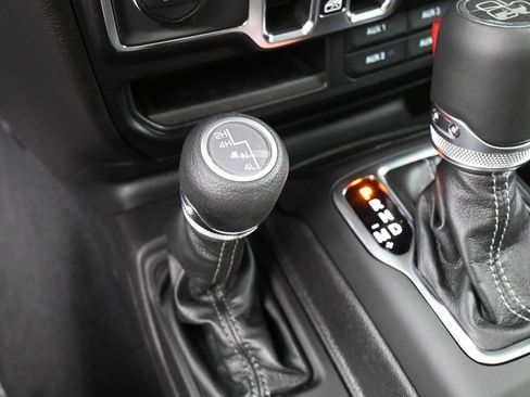 New 2026 Jeep Gladiator Sport AWD/4WD image 17