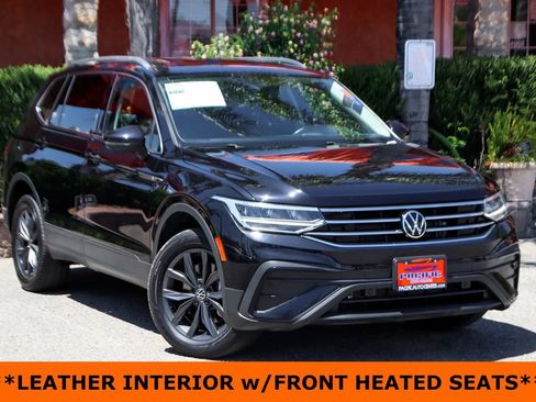 Used 2022 Volkswagen Tiguan SE FWD image 2