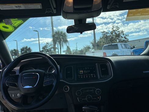 Certified 2020 Dodge Charger SXT image 10