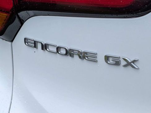 Used 2024 Buick Encore GX Preferred FWD image 11