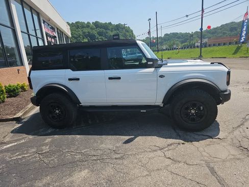 Used 2023 Ford Bronco Wildtrak image 5