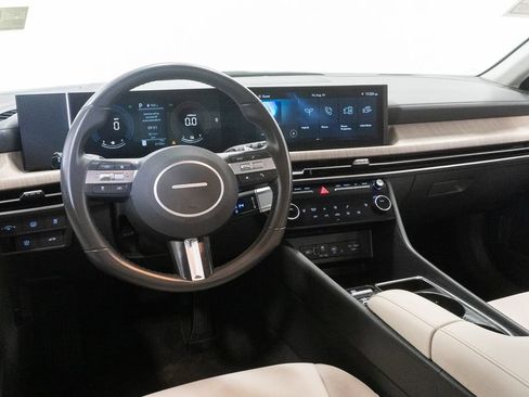 Used 2025 Hyundai Sonata SEL FWD image 7