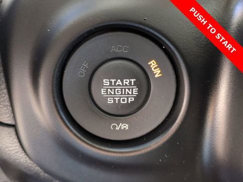 Used 2021 Jeep Gladiator Willys image 17