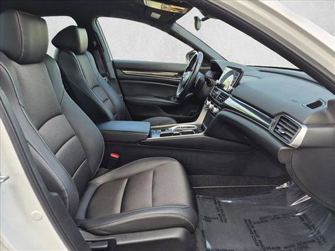 Used 2022 Honda Accord Sport image 19
