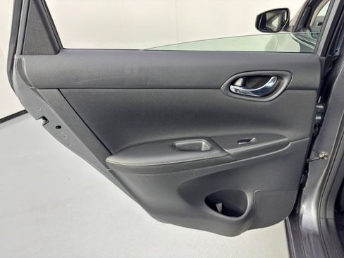 Used 2019 Nissan Sentra S image 34