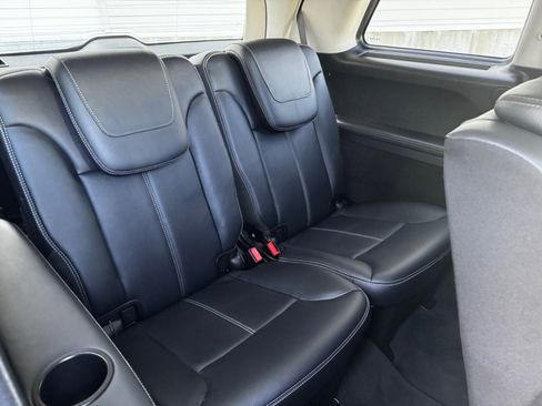 Used 2012 Mercedes-Benz GL 450 4MATIC image 21