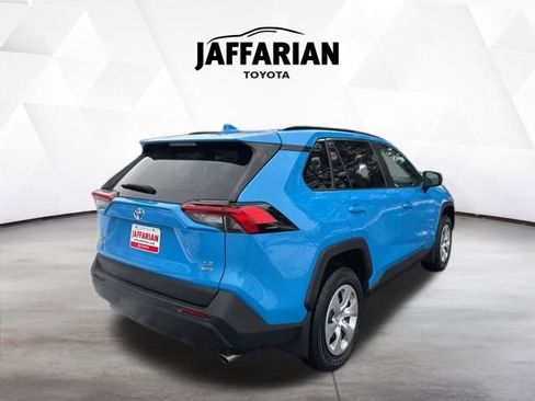 Used 2019 Toyota RAV4 LE image 6