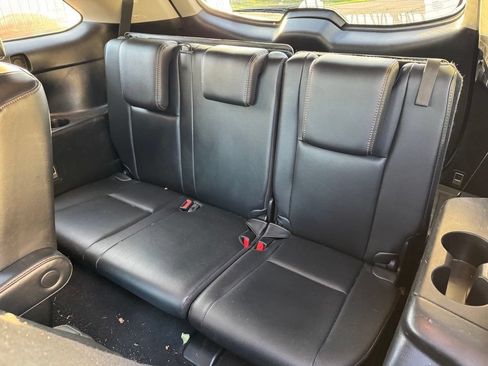 Used 2018 Toyota Highlander XLE w/ Protection Package #3 AWD/4WD image 6