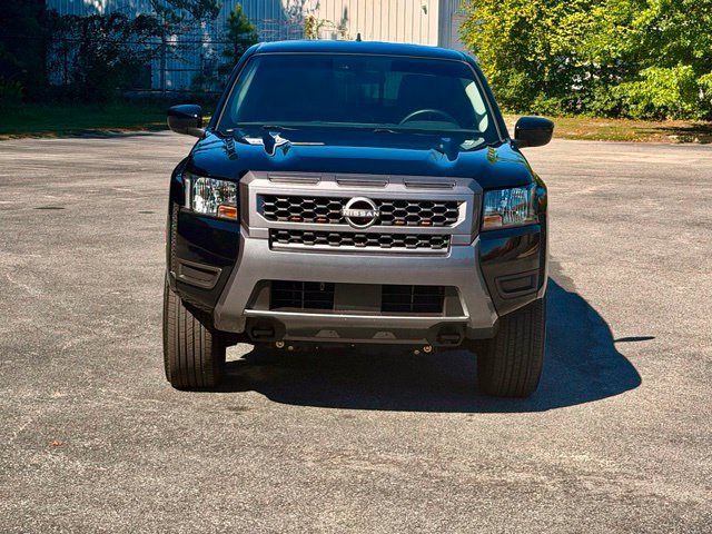 Used 2025 Nissan Frontier SV AWD/4WD image 10