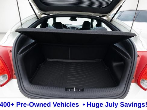Used 2016 Hyundai Veloster Turbo FWD image 19