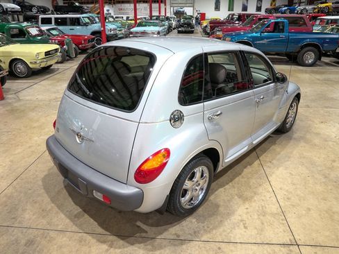 Used 2001 Chrysler PT Cruiser FWD image 17