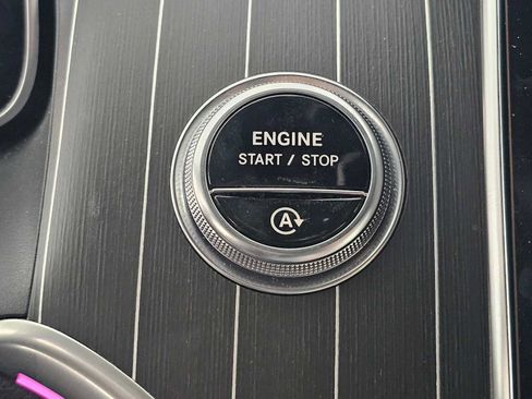 Used 2023 Mercedes-Benz GLC 300 image 29