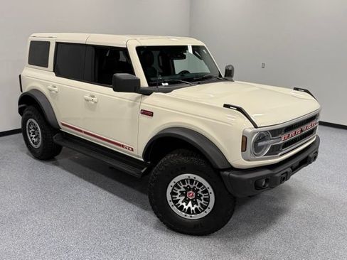 Used 2026 Ford Bronco Outer Banks w/ Sasquatch Package AWD/4WD image 36