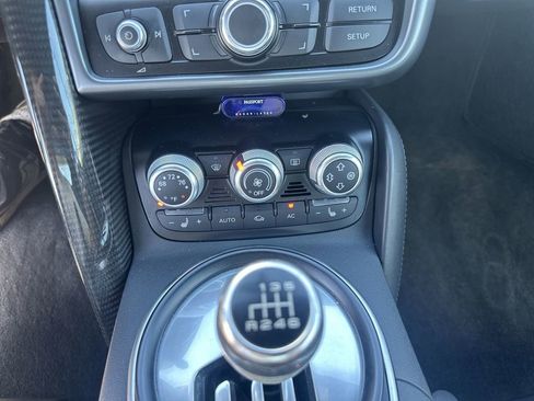 Used 2009 Audi R8 V8 AWD/4WD image 16