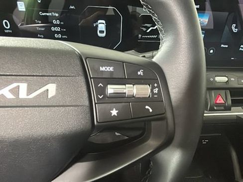 Used 2025 Kia K4 EX FWD image 15