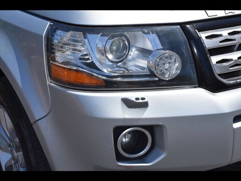 Used 2014 Land Rover LR2 AWD/4WD image 44