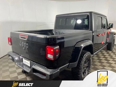 Used 2022 Jeep Gladiator Sport AWD/4WD image 6