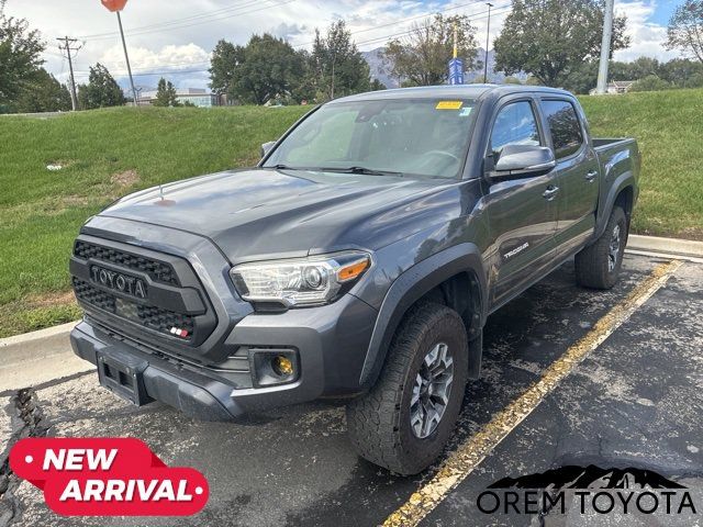 Used 2019 Toyota Tacoma TRD Off-Road w/ Technology Package AWD/4WD image 7