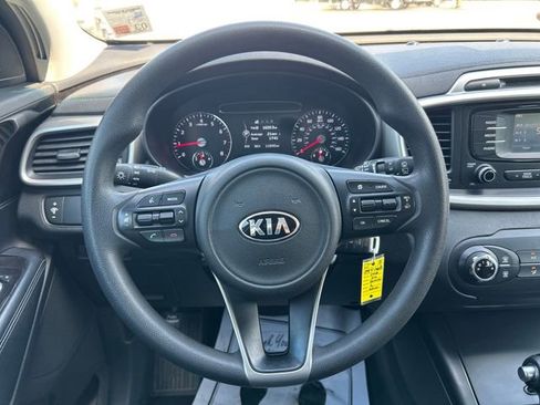 Used 2018 Kia Sorento L FWD image 14