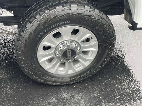 Used 2020 Ford F250 XL w/ STX Appearance Package image 13