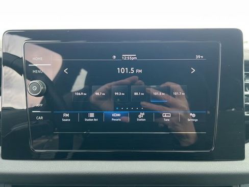 Used 2025 Volkswagen Jetta Sport image 19