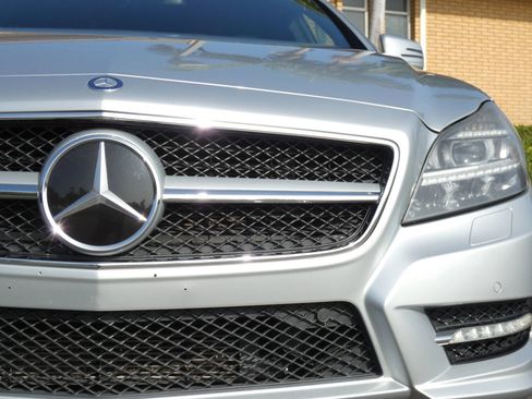 Used 2014 Mercedes-Benz CLS 550 image 16