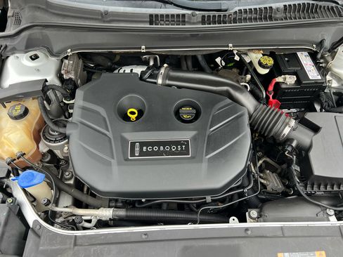 Used 2014 Lincoln MKZ AWD w/ Equipment Group 101A Select image 19