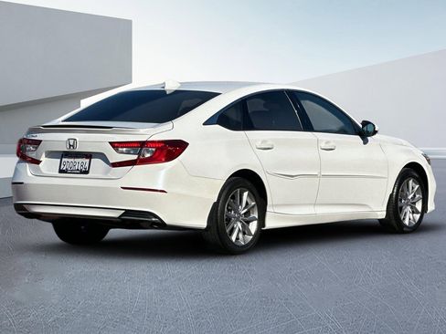 Used 2022 Honda Accord LX image 4