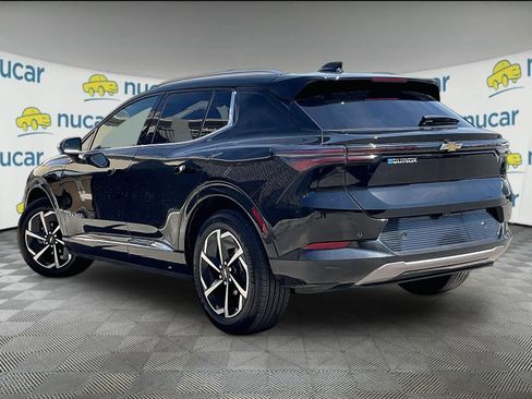 Used 2025 Chevrolet Equinox EV LT image 4