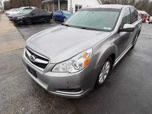 Used 2011 Subaru Legacy 2.5i Premium w/ All-Weather Pkg image 4