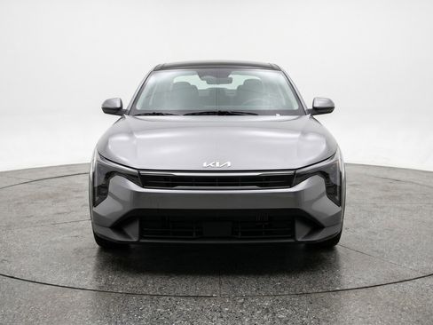 Used 2025 Kia K4 LXS FWD image 2