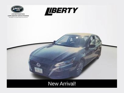 Used 2025 Nissan Altima 2.5 SV