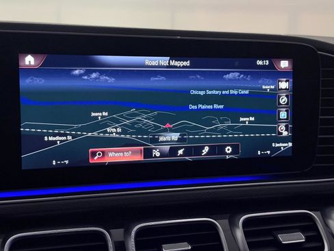 Used 2020 Mercedes-Benz GLE 350 4MATIC w/ Premium Package image 32