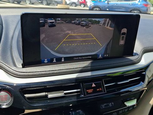 Certified 2025 Acura MDX SH-AWD w/ Technology Package image 19