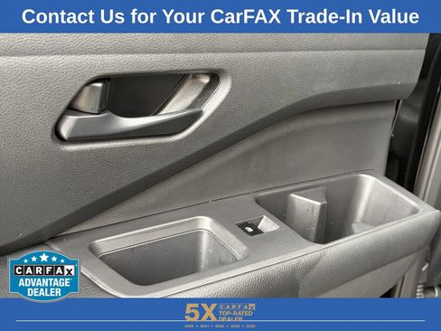 Used 2023 Nissan Pathfinder S image 29