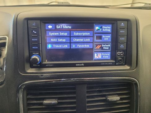 Used 2018 Dodge Grand Caravan GT image 25