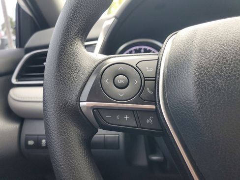 Used 2023 Toyota Camry LE image 21