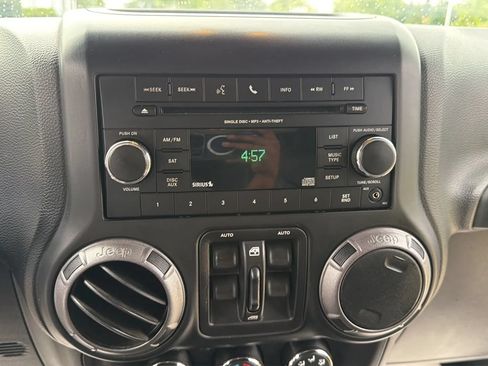 Used 2014 Jeep Wrangler Unlimited Sport w/ Quick Order Package 24S AWD/4WD image 23