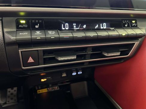 Used 2025 Toyota Camry XSE FWD image 23