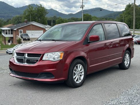 Used 2015 Dodge Grand Caravan SXT FWD image 7