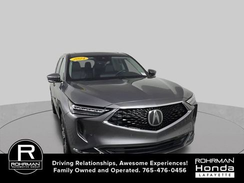Used 2024 Acura MDX SH-AWD w/ Technology Package image 3