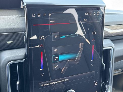 New 2026 GMC Yukon XL Elevation w/ Elevation Premium Package RWD image 12