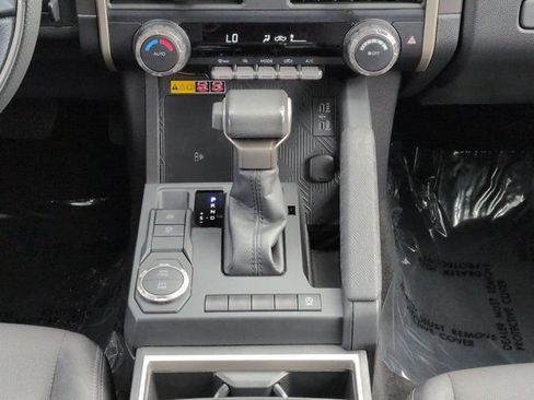 Used 2024 Toyota Tacoma SR5 w/ SR5 Upgrade Package RWD image 18