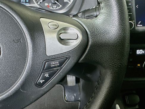 Used 2019 Nissan Sentra SV FWD image 17