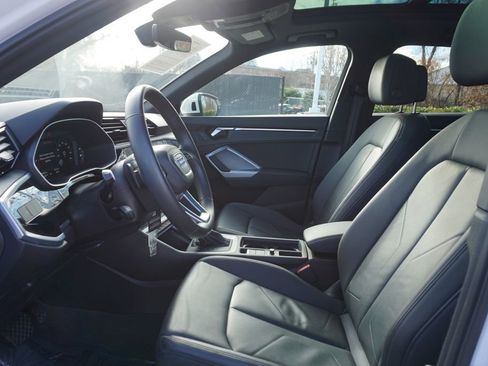 Used 2022 Audi Q3 2.0T Premium image 9