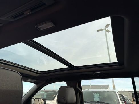 Used 2022 GMC Yukon XL Denali image 22