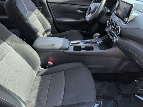 Used 2025 Nissan Sentra SV FWD image 30