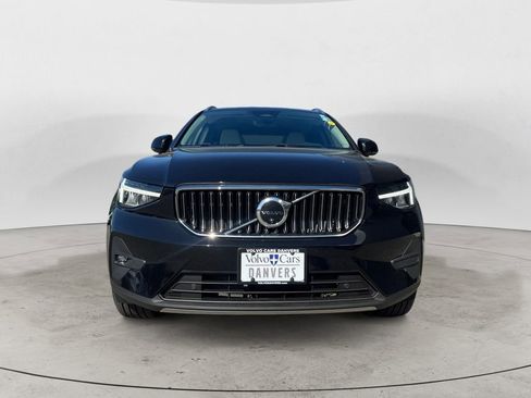 Certified 2023 Volvo XC40 B5 Plus w/ Protection Package Premier AWD/4WD image 28